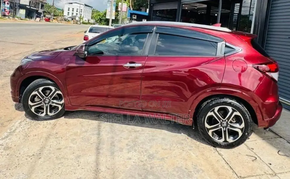 Honda Vezel 2014 SUV (Used)