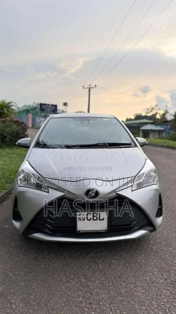 Toyota Vitz 2018 Car (Used)