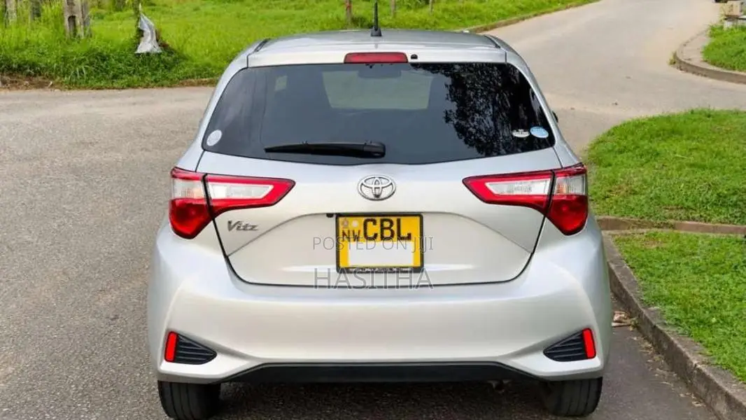 Toyota Vitz 2018 Car (Used)