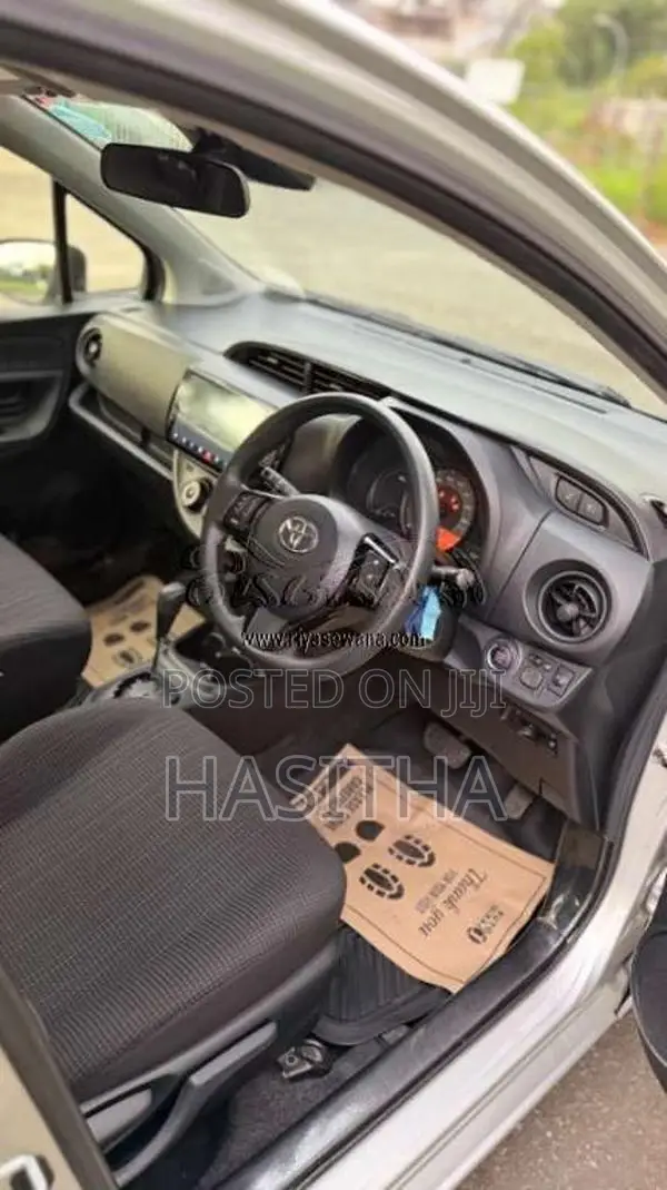 Toyota Vitz 2018 Car (Used)