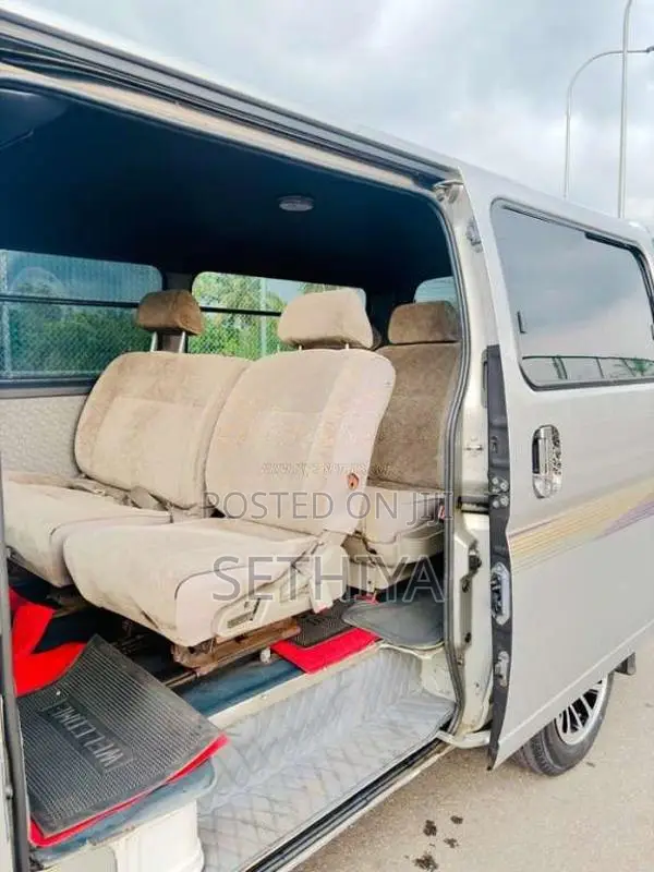 Nissan Caravan E25 2006 Van (Used)