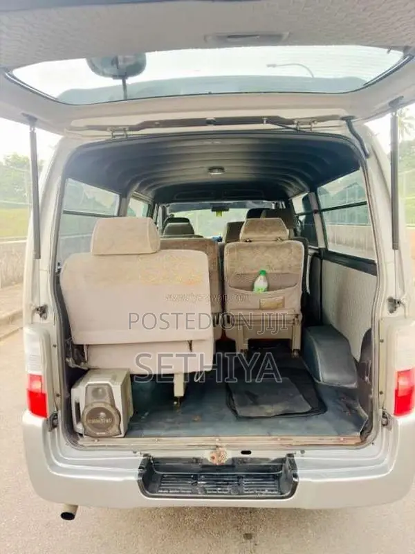 Nissan Caravan E25 2006 Van (Used)