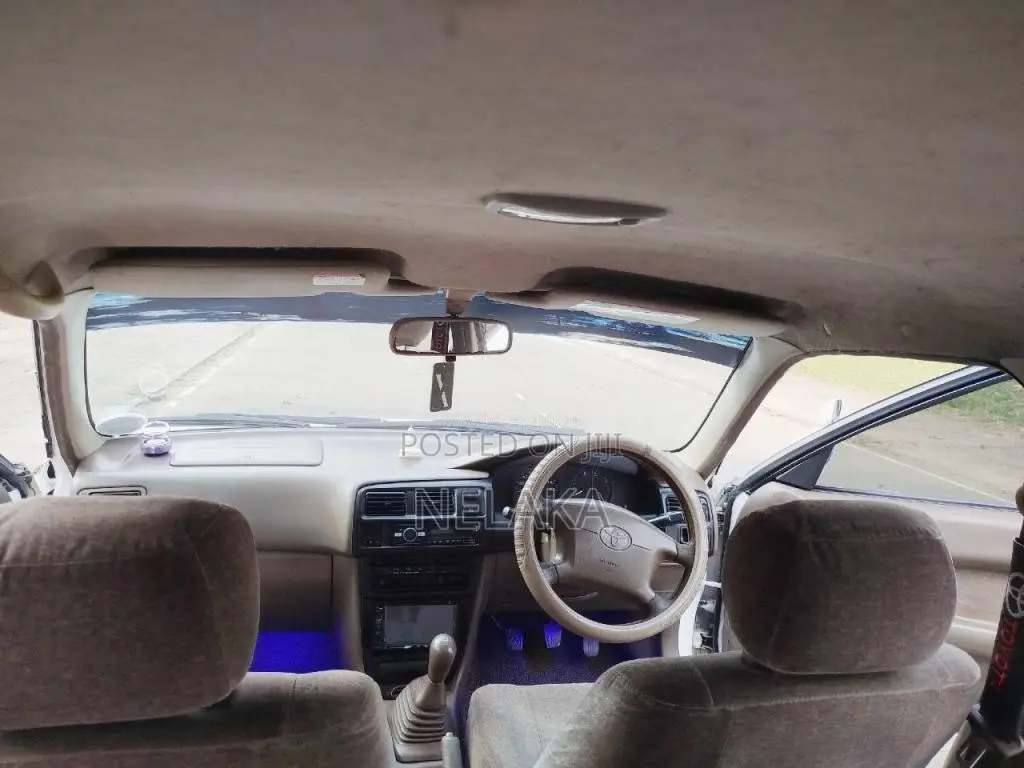 Toyota Corolla 110 1998 Car (Used)