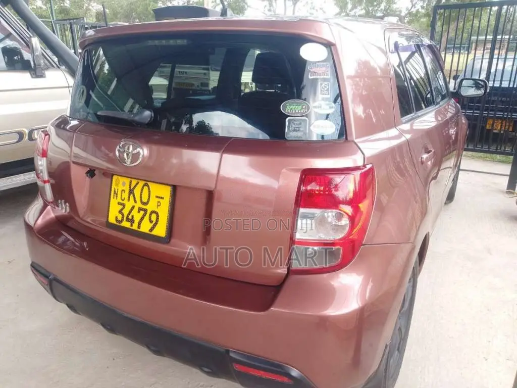 Toyota IST 2011 Car (Used)