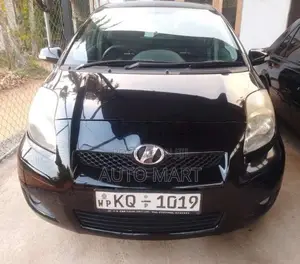 Toyota Vitz Safety Edition 2011 Car (Used)
