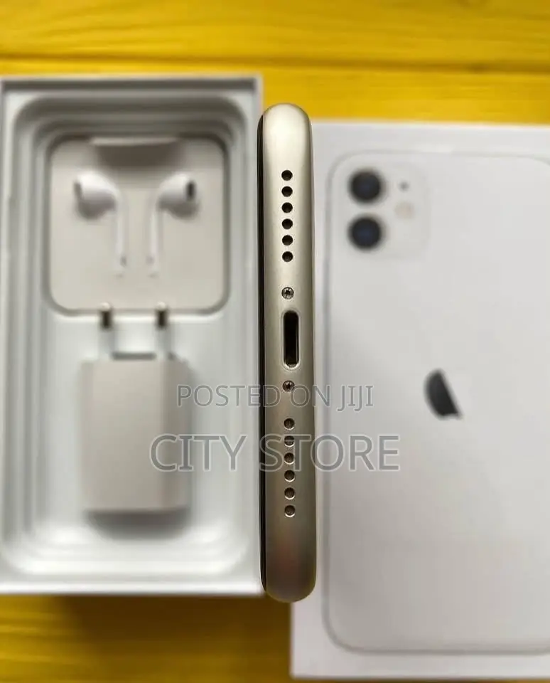 New Apple iPhone 12 256 GB White