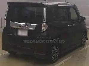 Toyota Roomy Custom GT 2025