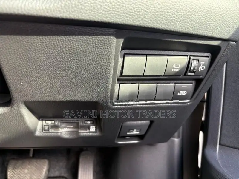 Toyota Yaris G BSM 2TONE 360 2025