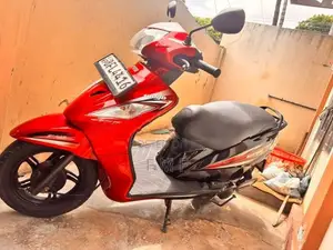 TVS Wego 110 2017