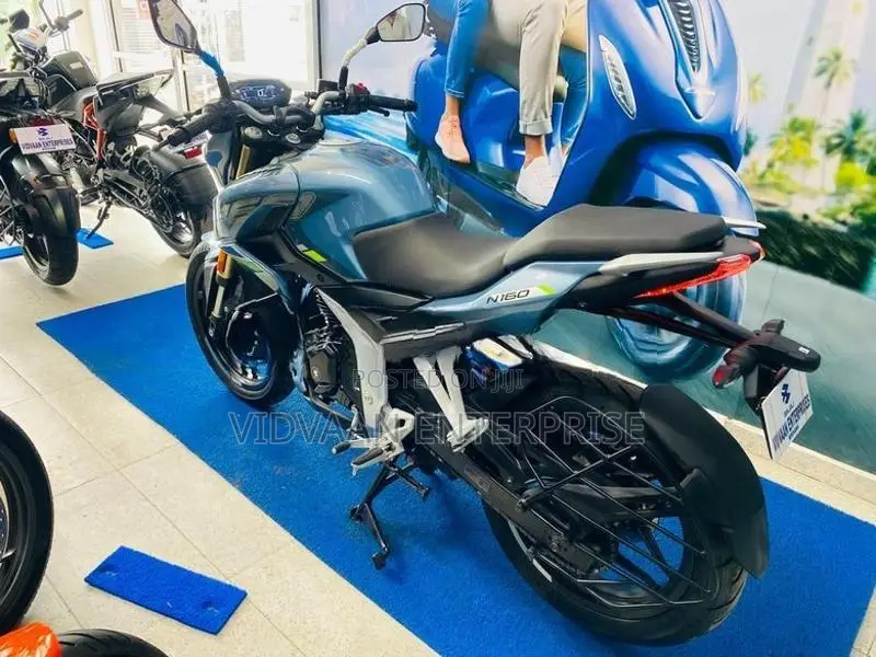 Bajaj Pulsar N160 Premium 2026