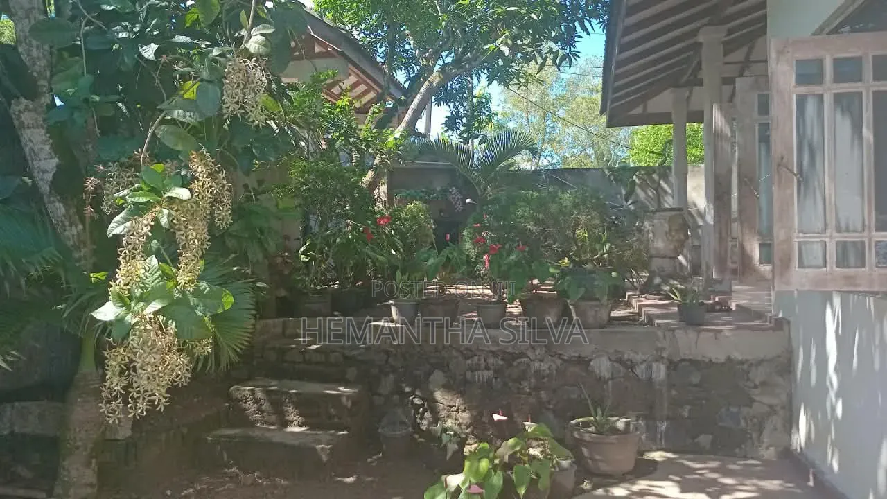 5bdrm House in Beruwala for sale