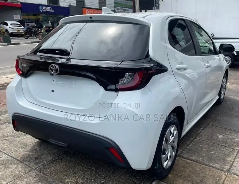 Toyota Yaris X Grade 2024