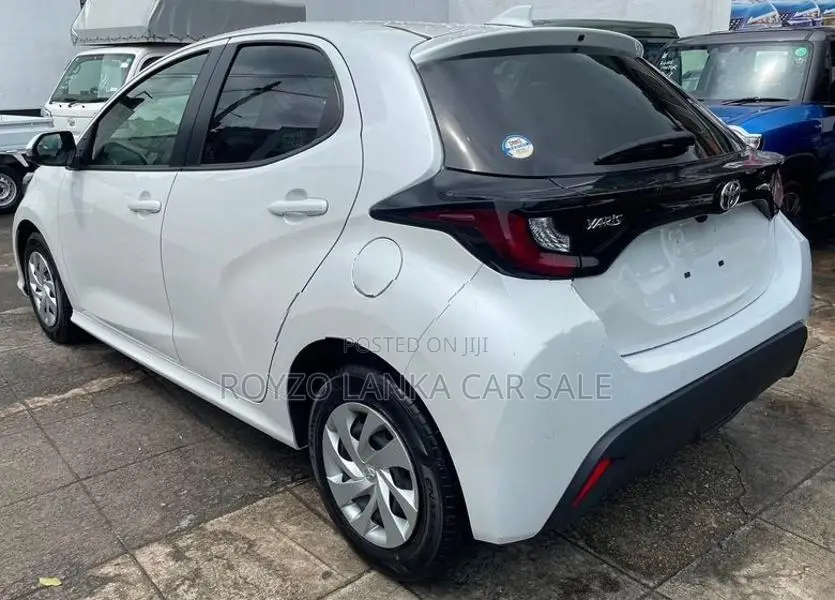 Toyota Yaris X Grade 2024