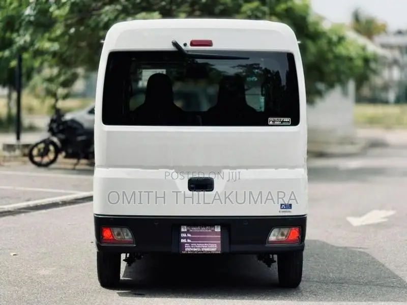 Toyota Pixis Van Japan 2025