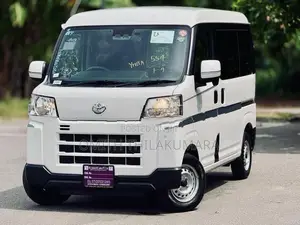 Toyota Pixis Van Japan 2025
