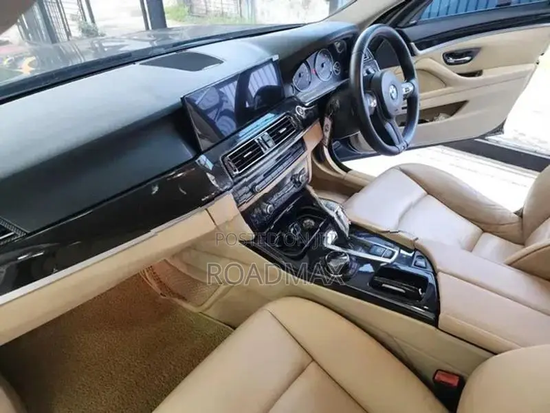 BMW 528i M sport 2012