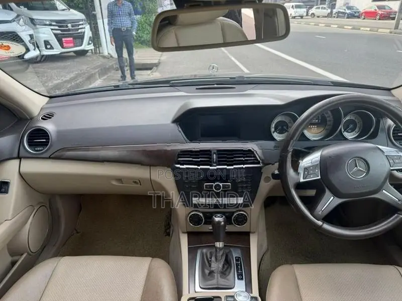Mercedes Benz C180 ELEGANCE 2011