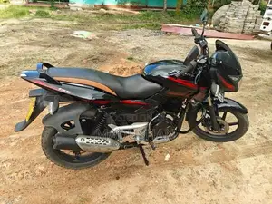 Bajaj Pulsar 150 2010