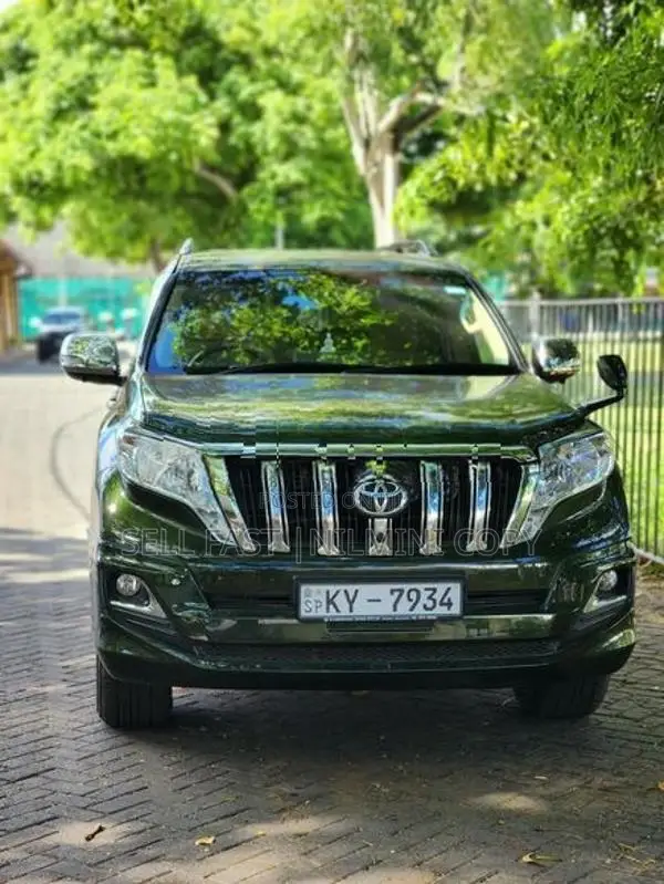 Toyota Land Cruiser Prado 2014