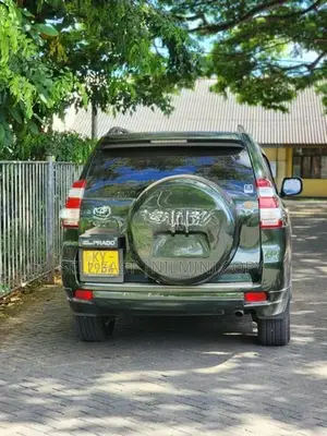 Toyota Land Cruiser Prado 2014