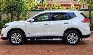 Nissan X-Trail Hybrid 4WD 2016