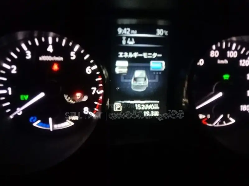Nissan X-Trail Hybrid 4WD 2016