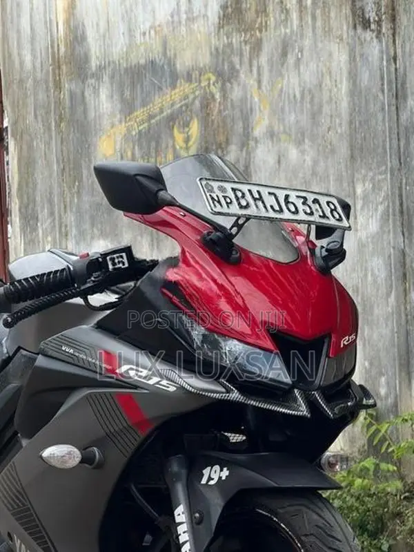 Yamaha R15 2018