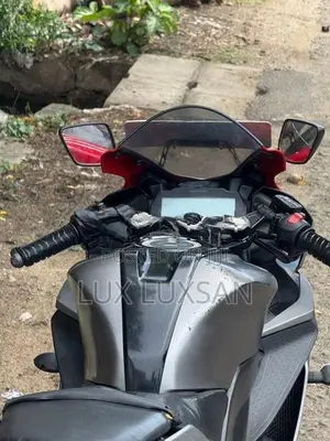 Yamaha R15 2018