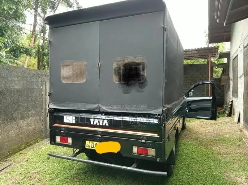 Tata Xenon 2019