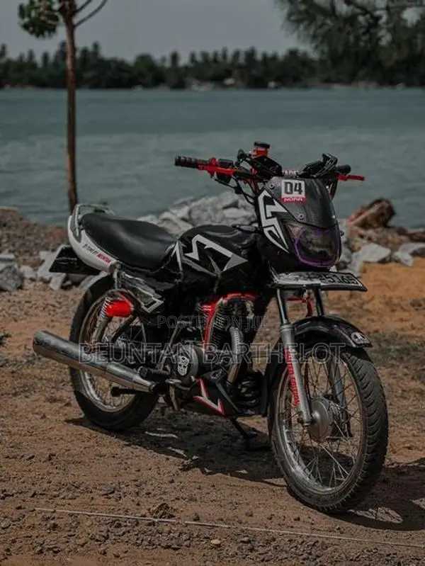 Bajaj CT100 2005
