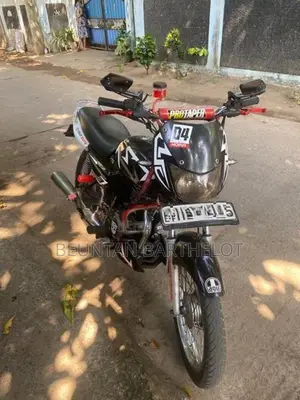 Bajaj CT100 2005