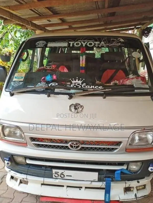 Toyota Dolphin 1989