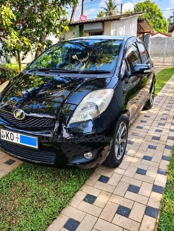 Toyota Vitz 2007