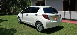 Toyota Vitz 2015