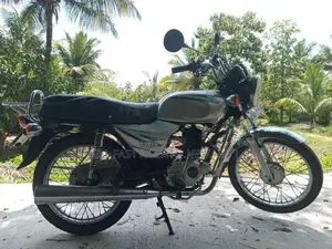 Bajaj Boxer 2004