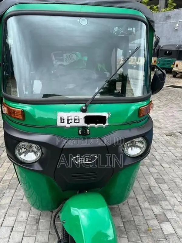 Bajaj RE EFI 238cc 2026