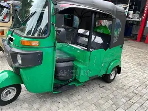 Bajaj RE EFI 238cc 2026