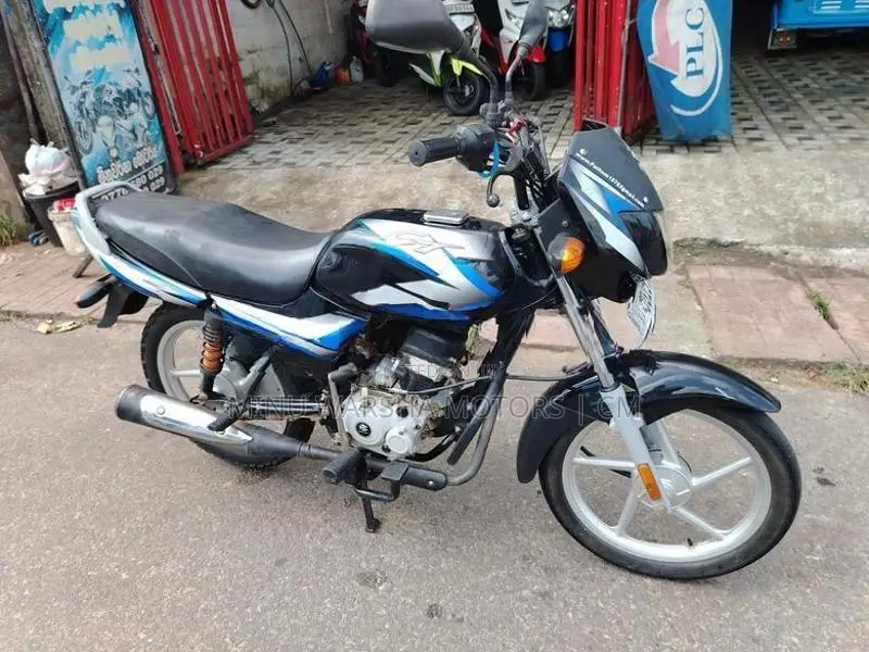 Bajaj CT100 2024