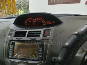 Toyota Vitz 2007