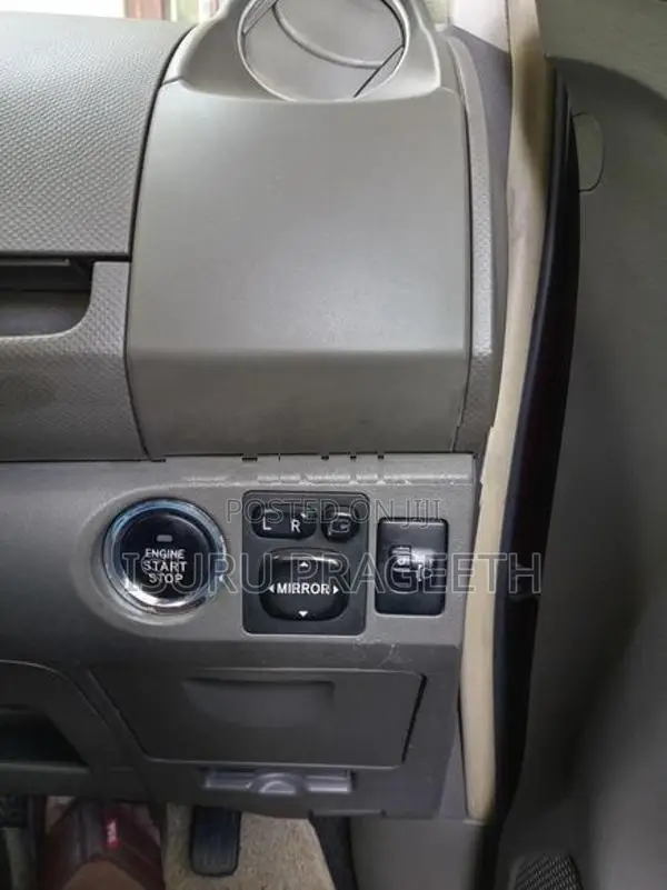 Toyota Vitz 2007