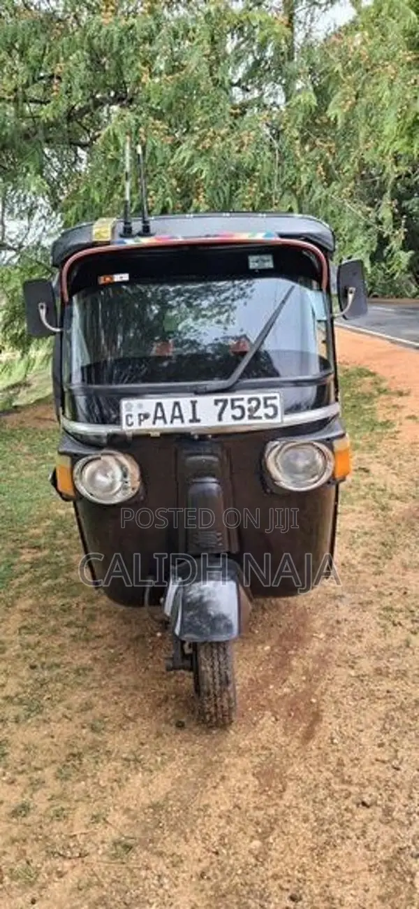 Bajaj RE Three Wheeler 2013