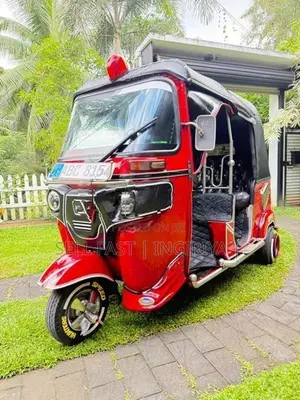 Bajaj RE Three Wheeler 2015
