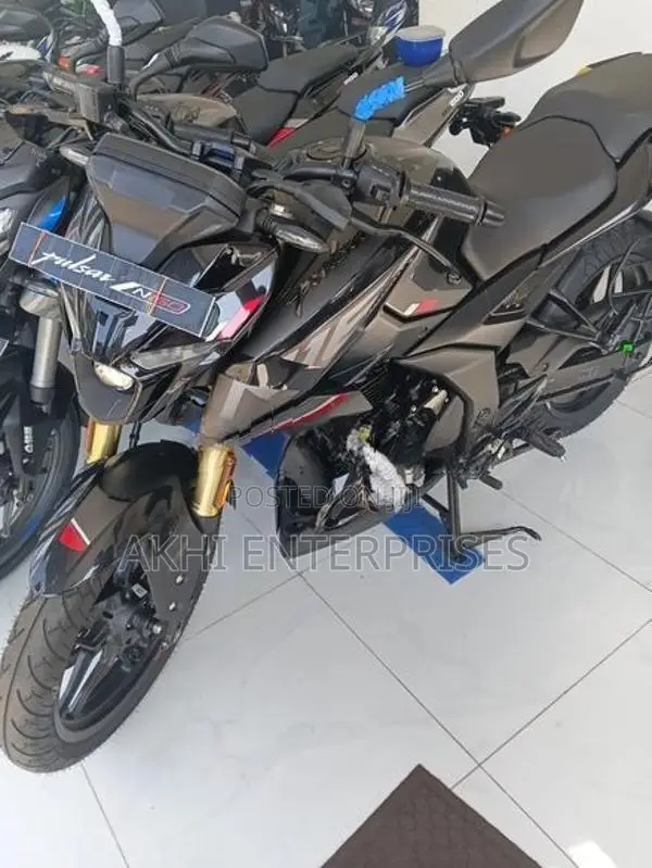 Bajaj Pulsar N160 Premium 2026