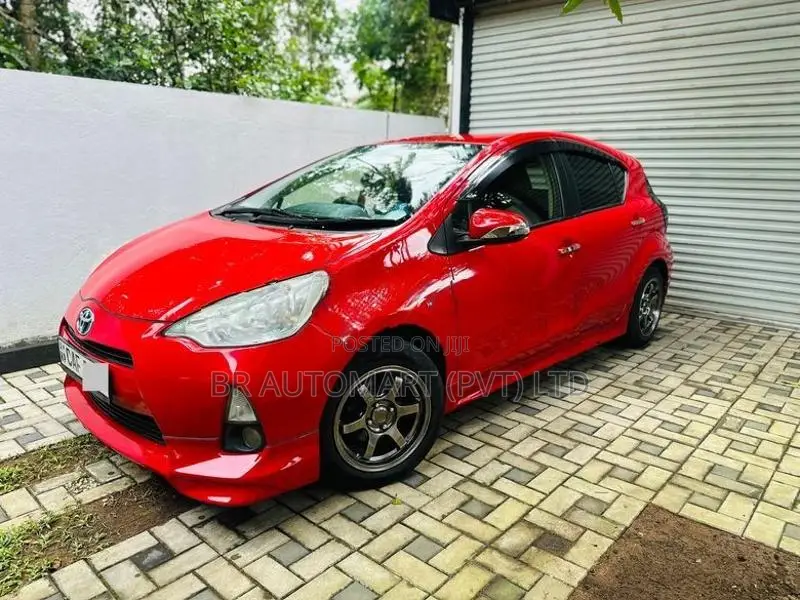 Toyota Aqua 2014