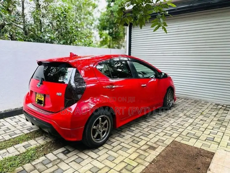 Toyota Aqua 2014
