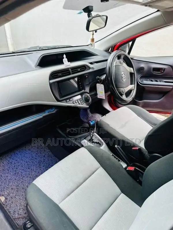 Toyota Aqua 2014