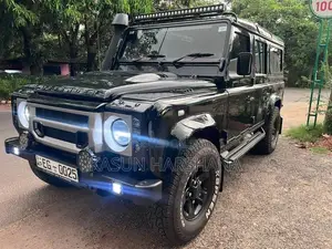 Land Rover Defender 110 1996