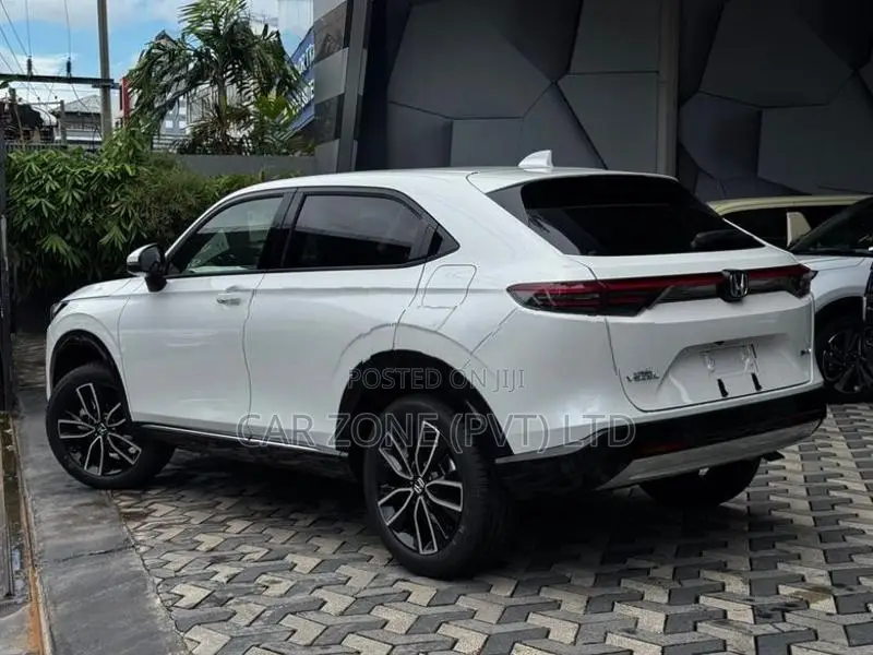 Honda Vezel Z PREMIUM LOADED 2026