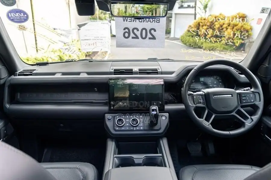 Land Rover Defender X-Dynamic HSE-PHEV 2026
