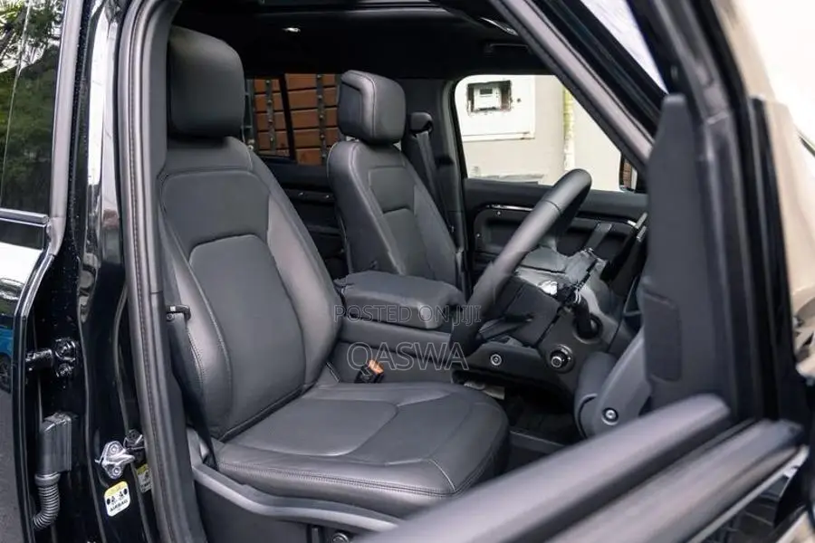 Land Rover Defender X-Dynamic HSE-PHEV 2026